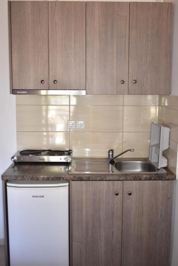 Michalis Place Apartments Vasilikí Exteriör bild