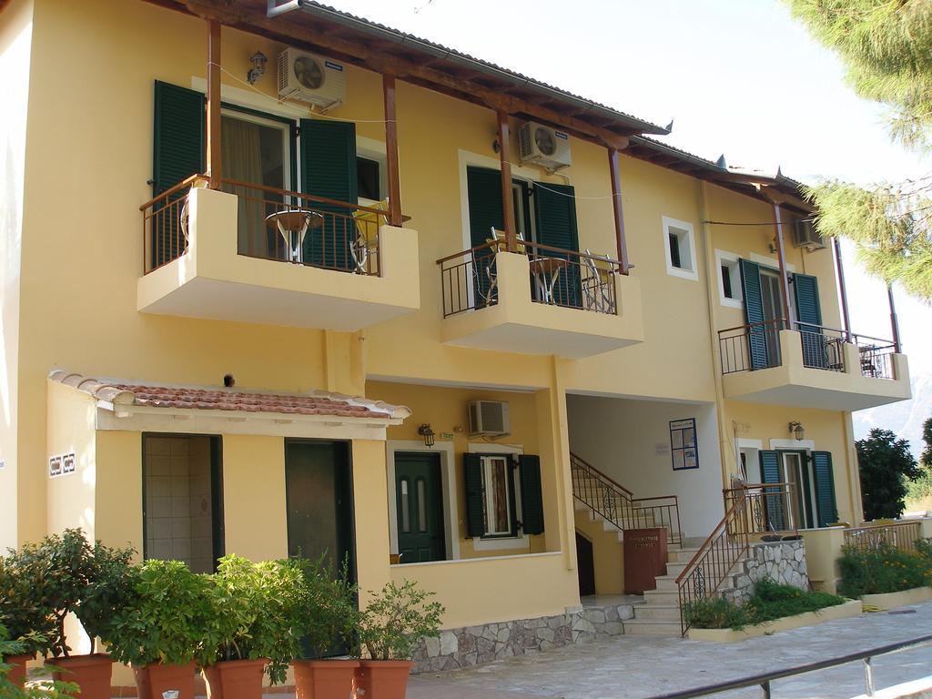 Michalis Place Apartments Vasilikí Exteriör bild